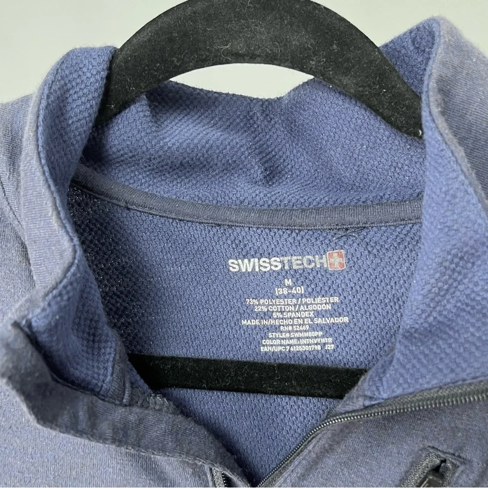 Men’s Swiss Tech Navy Quarter Zip Long Sleeve Shirt Sz M Performance Gear Collar
